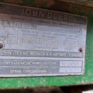 foto 10310HP tractor JD3340 Deere