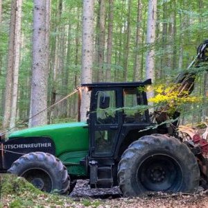 foto forestry tractor 135HP crane winch trailer